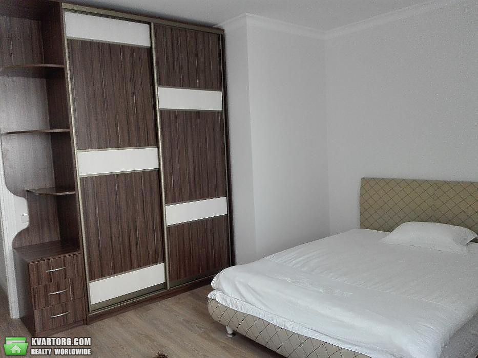 Rent out 3-room apartment. Киев,  Победы пр — photo 2