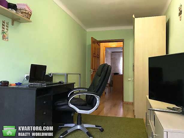 Sell 3-room apartment. Киев,  Тополевая — photo 2