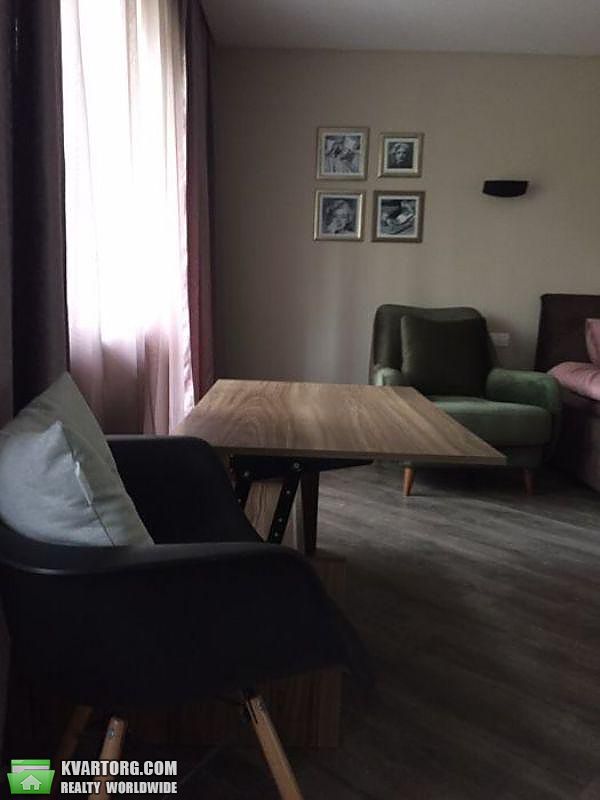 Rent out 1-room apartment. Киев,  Еленовская — photo 2