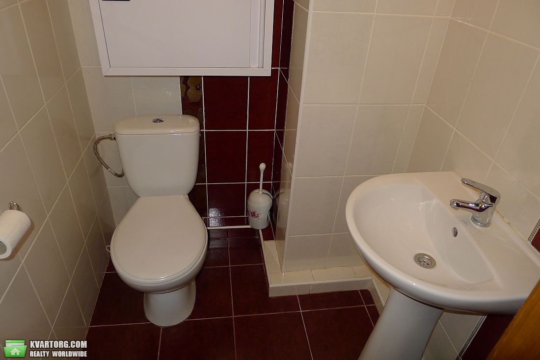 Rent out 2-room apartment. Киев, Воскресенская — photo 8