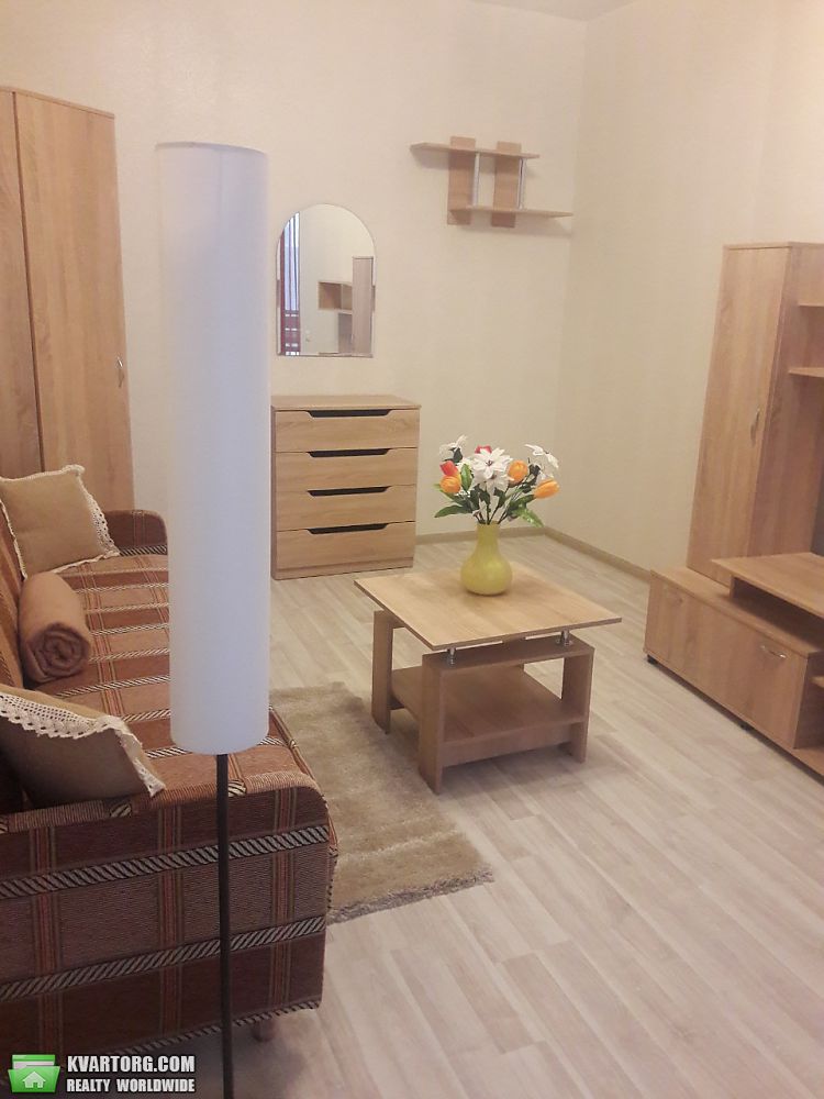 Rent out 1-room apartment. Киевская обл., Соборная — photo 5