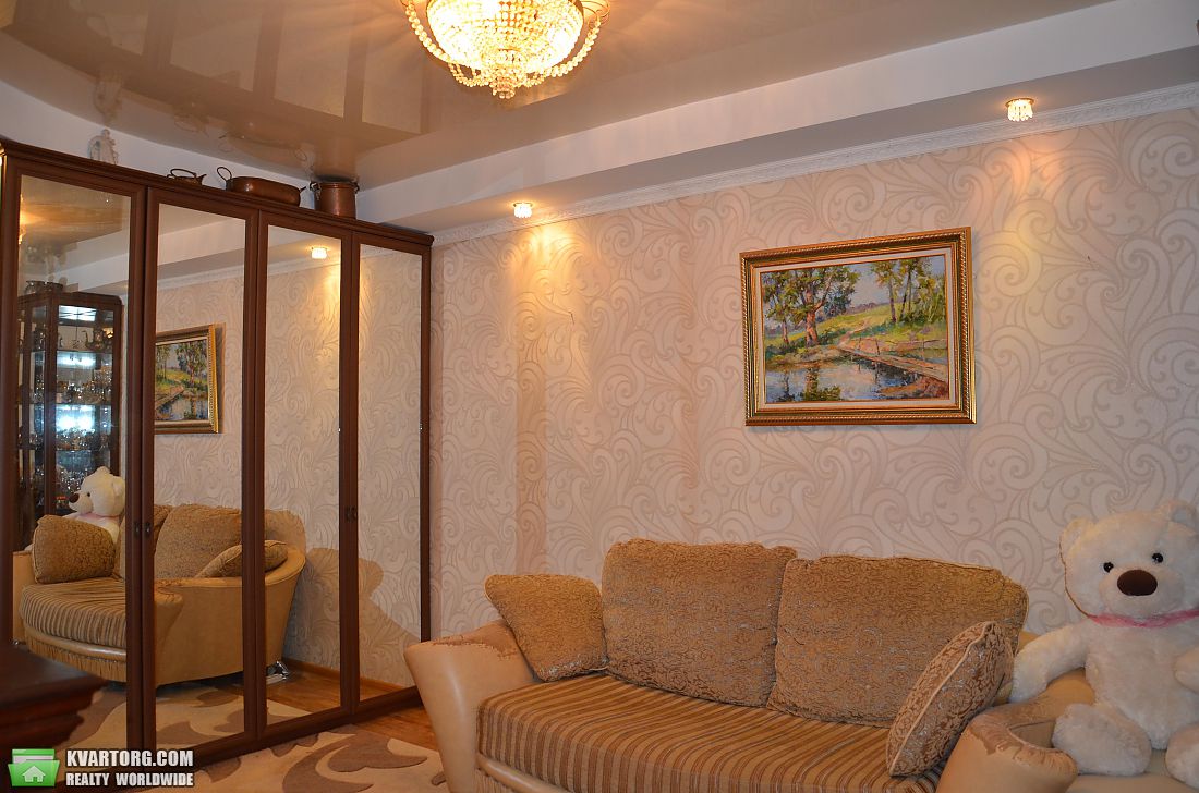 Rent out 2-room apartment. Киев,  Якира — photo 3
