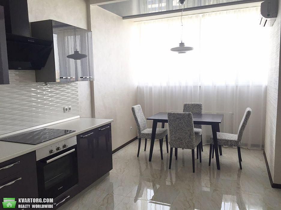 Rent out 2-room apartment. Киев,  Андрющенко — photo 1