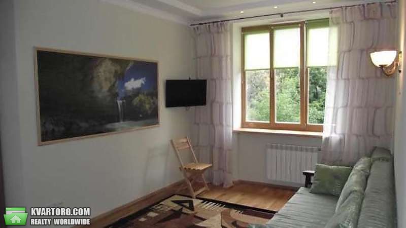 Rent out 2-room apartment. Киев,  Орлика — photo 1