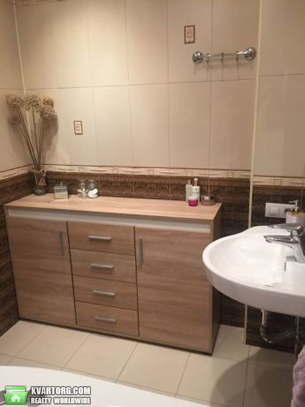 Sell 2-room apartment. Киев,  Милославская — photo 9