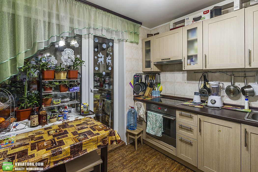 Sell 2-room apartment. Киев, ул. Булаховского — photo 2