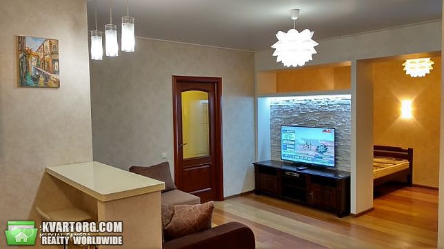 Rent out 1-room apartment. Киев,  Потехина — photo 1