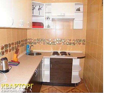 Rent out house. Киев,  Садовая — photo 1