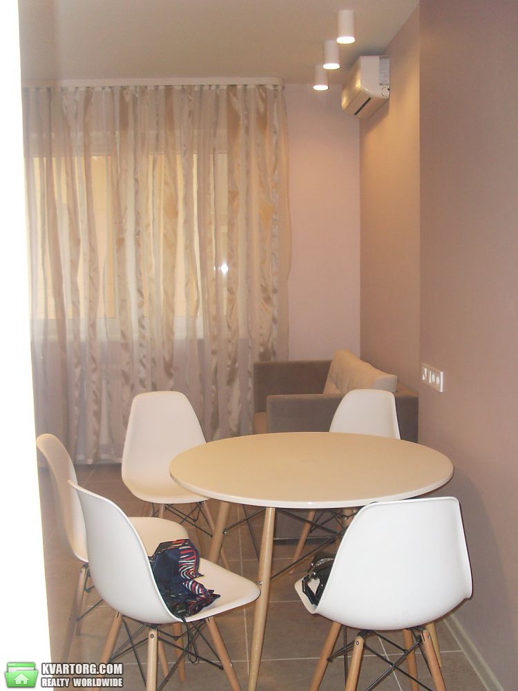 Rent out 1-room apartment. Киев, Кондрактюка — photo 3