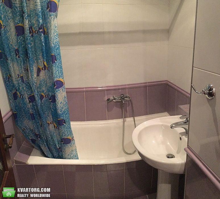 Rent out 2-room apartment. Киев,  Саксаганского — photo 4
