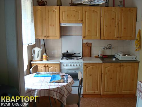 Rent out 2-room apartment. Киев,  Госпитальная — photo 2