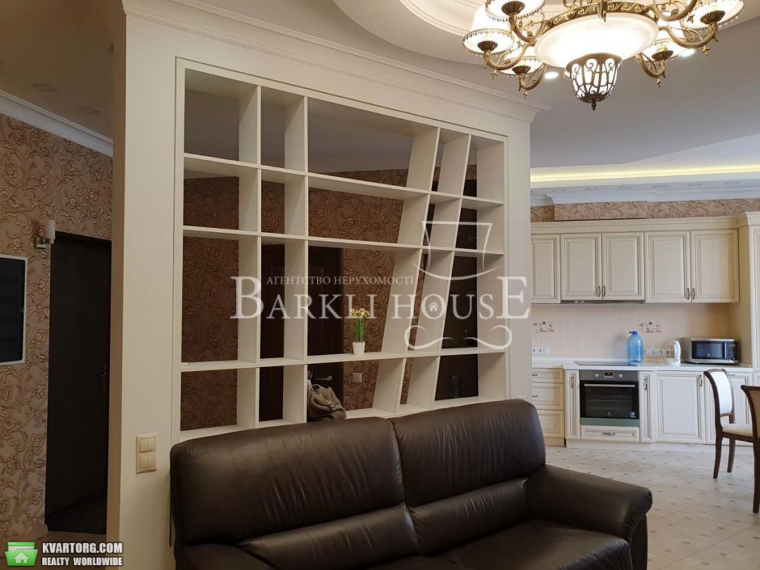 Rent out 3-room apartment. Киев,  Барбюса — photo 1