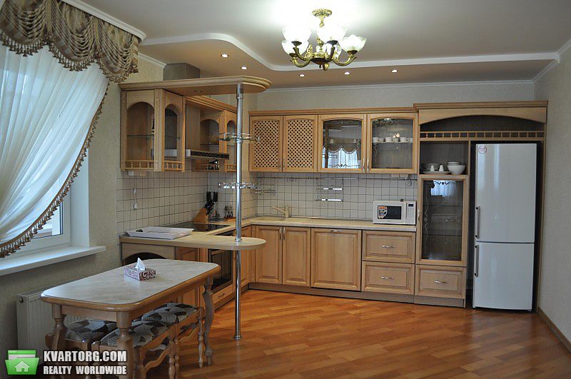 Rent out 2-room apartment. Киев,  Дегтяревская — photo 2