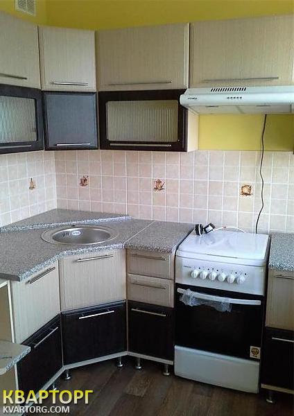Rent out 3-room apartment. Киев,  Героев Днепра — photo 3