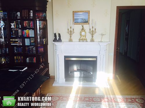 Rent out 4-room apartment. Киев, Героев Сталинграда — photo 4