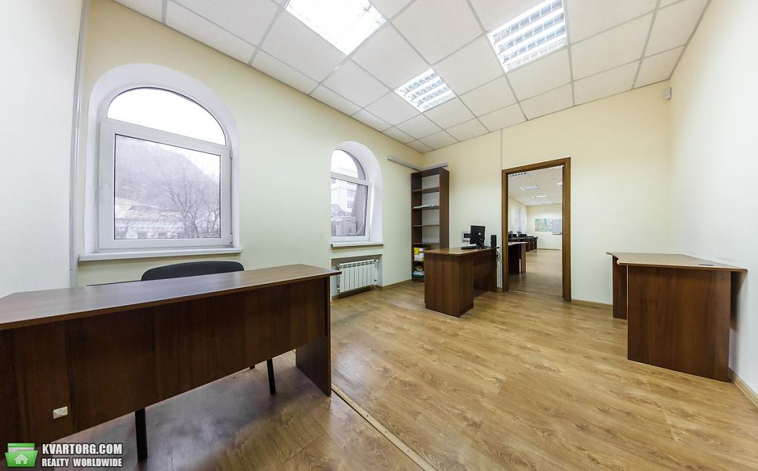 Rent out office. Киев,  Нижний Вал — photo 1
