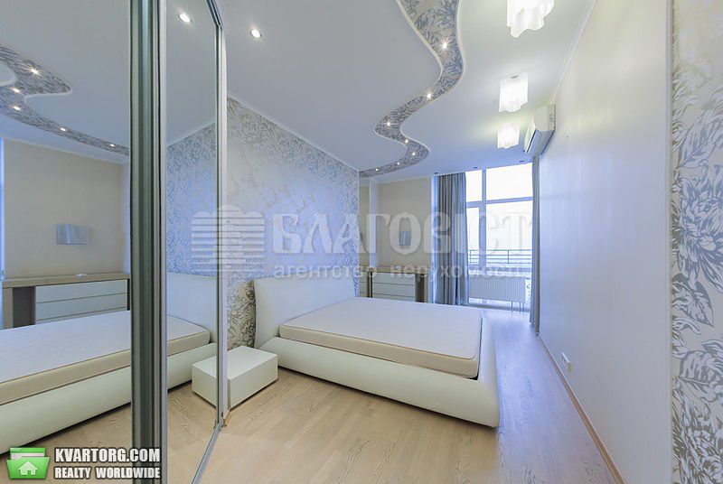 Sell 3-room apartment. Киев,  Щорса — photo 4