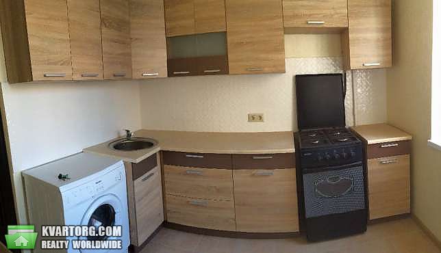 Rent out 2-room apartment. Киев,  Тростянецкая — photo 1