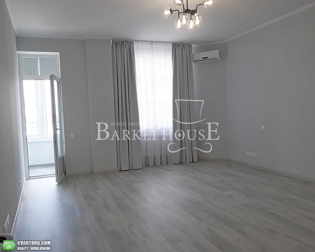 Rent out 4-room apartment. Киев,  Тургеневская — photo 3