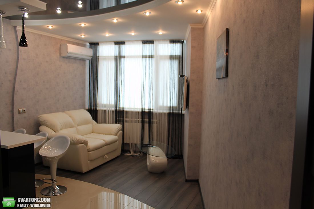 Sell 2-room apartment. Киев,  Героев Сталинграда пр — photo 1