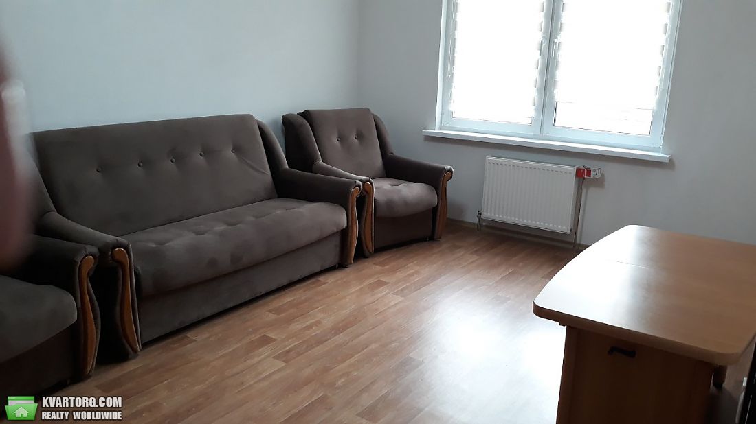 Rent out 2-room apartment. Киев,  Гмыри — photo 3