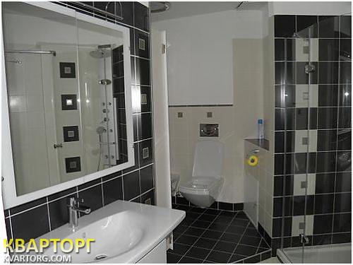 Sell 4-room apartment. Киев,  Кропивницкого — photo 1