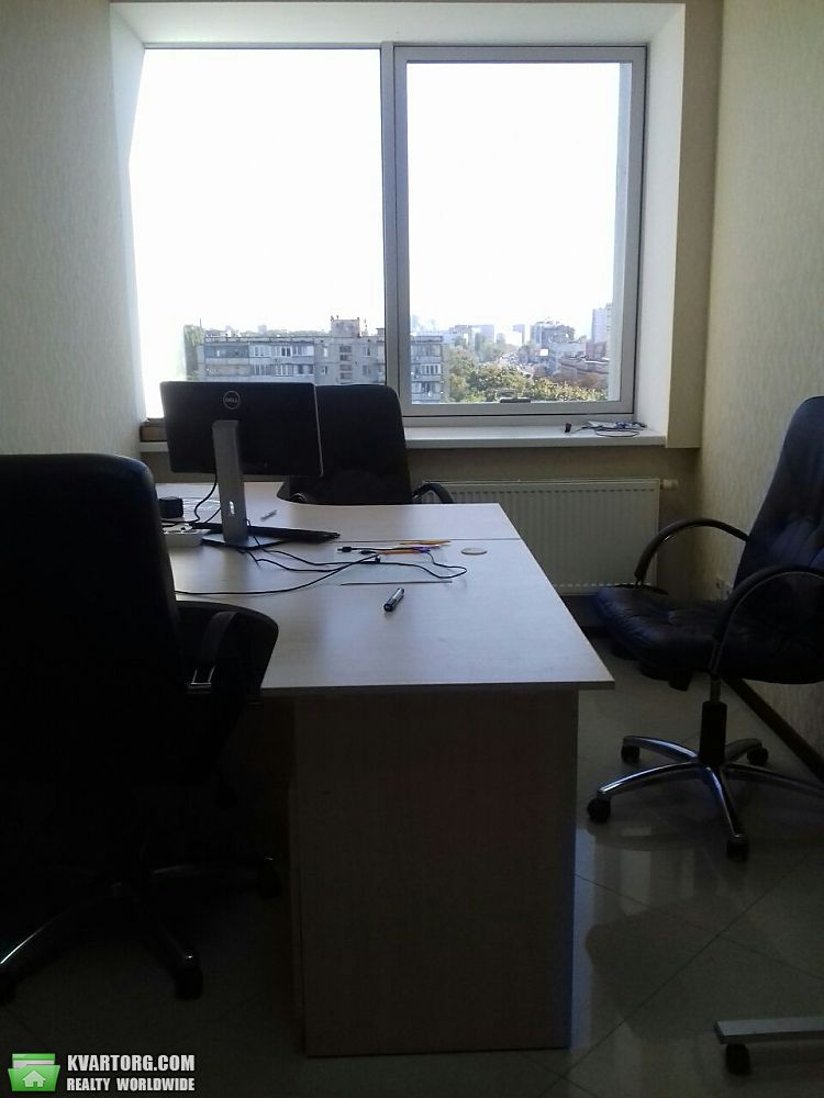 Rent out office. Киев, Дегтяревская — photo 1