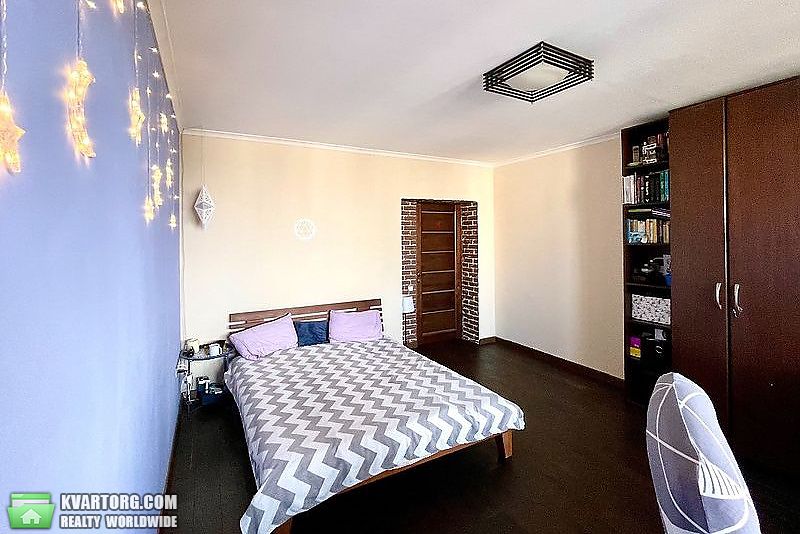 Sell 3-room apartment. Киев,  Челябинская — photo 1