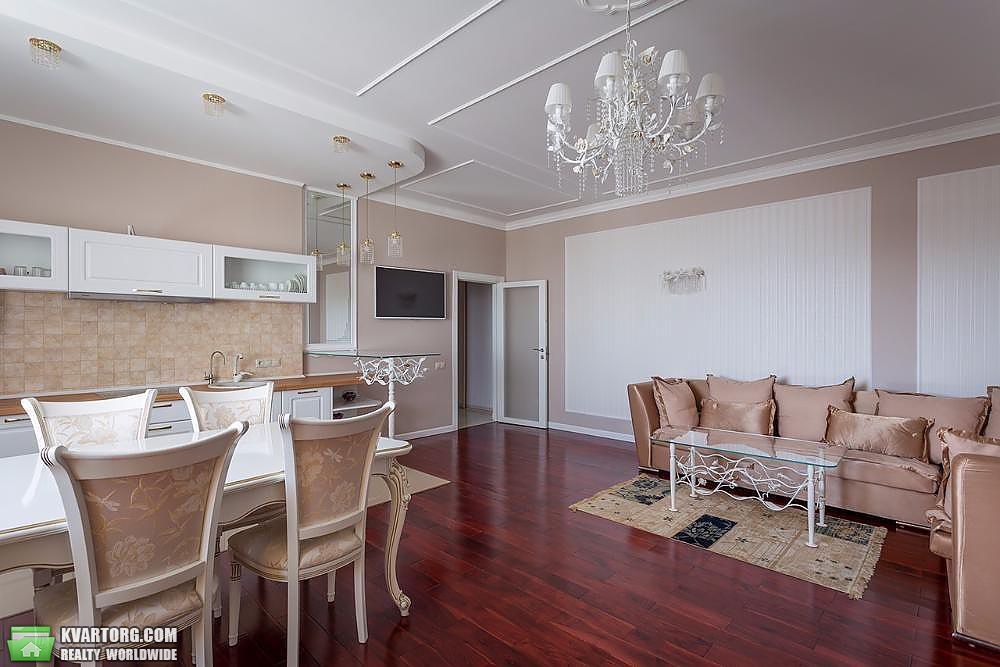 Rent out 3-room apartment. Киев,  Щорса — photo 2
