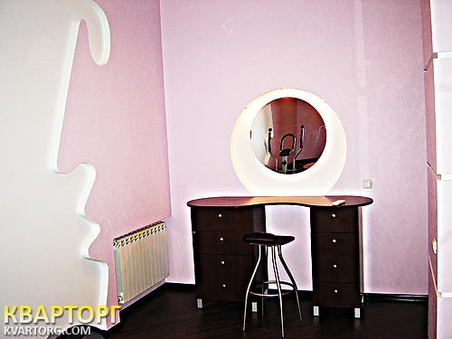 Rent out 2-room apartment. Киев,  Бассейная — photo 10