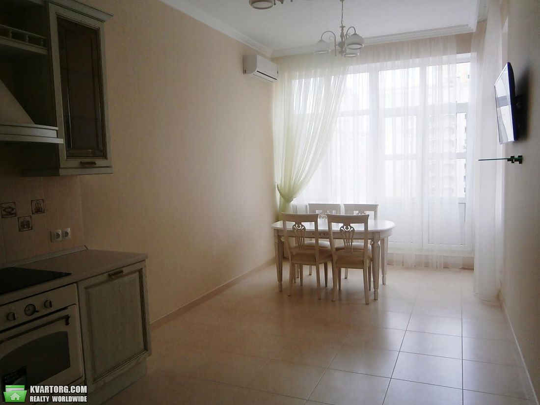 Rent out 3-room apartment. Киев,  Дмитриевская — photo 8