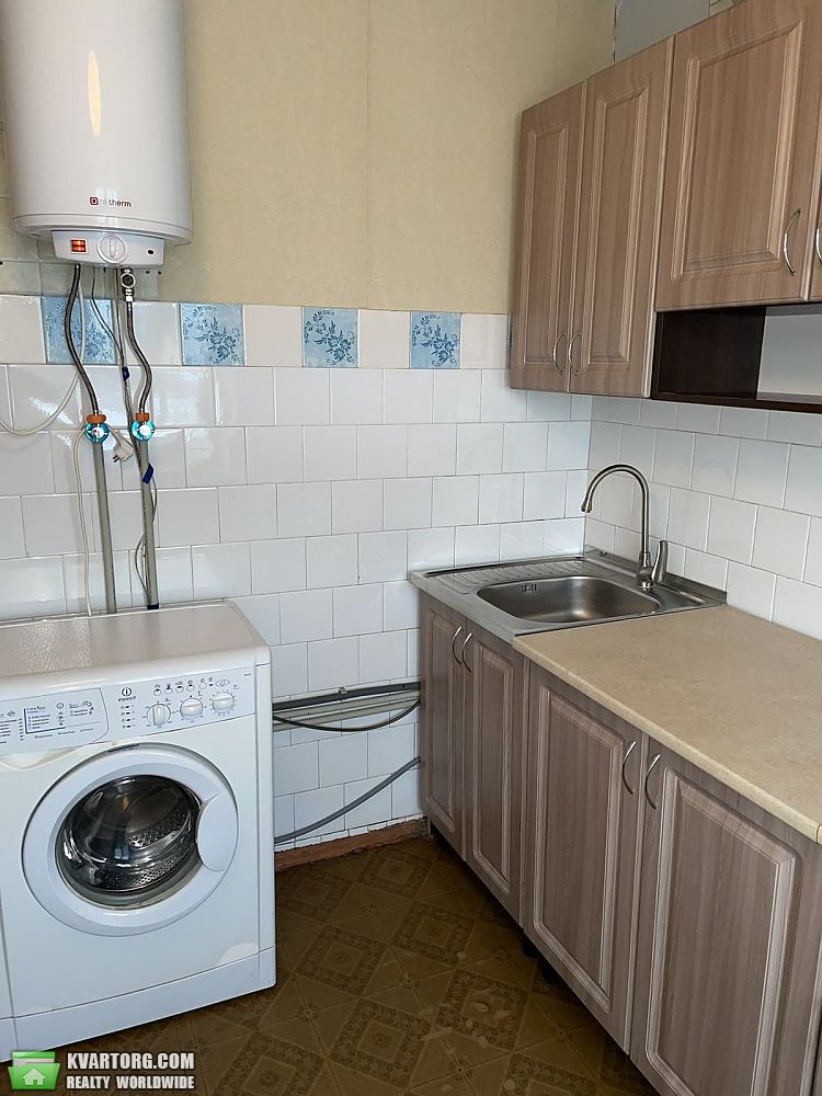 Rent out 2-room apartment. Киев,  Борщаговская — photo 2