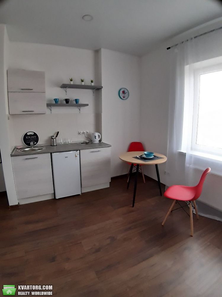 Rent out 1-room apartment. Киев, Небесной сотни — photo 7