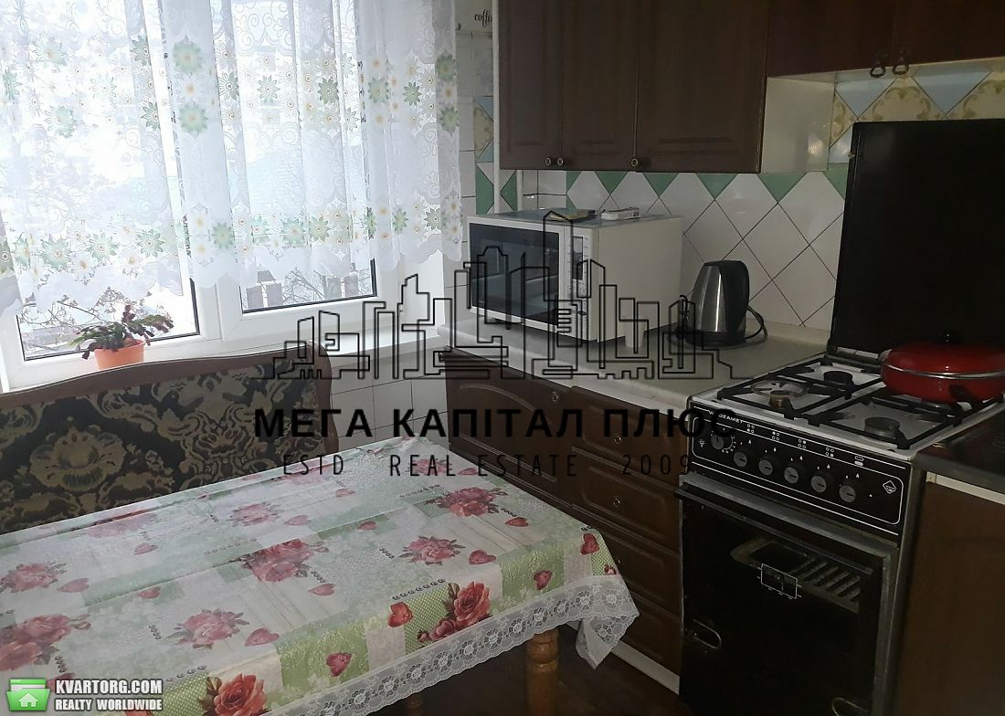 Rent out 2-room apartment. Киев, Булаховського — photo 2