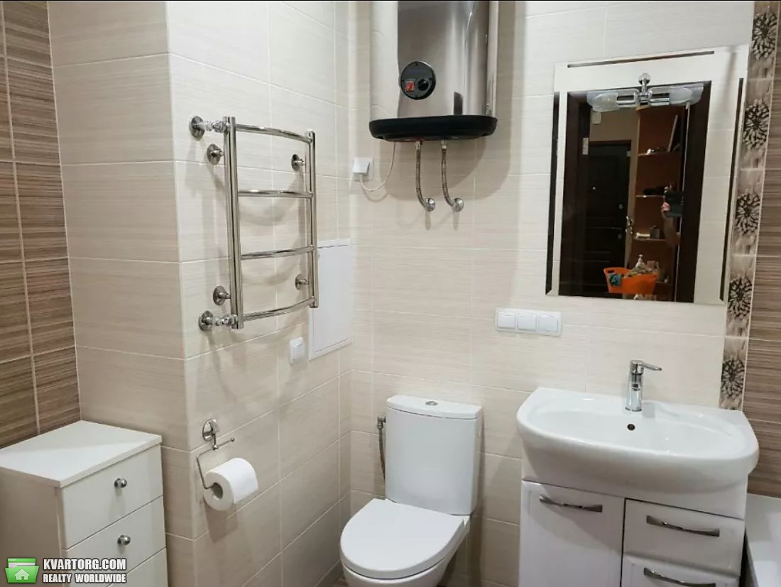 Rent out 3-room apartment. Киев,  Ломоносова — photo 7