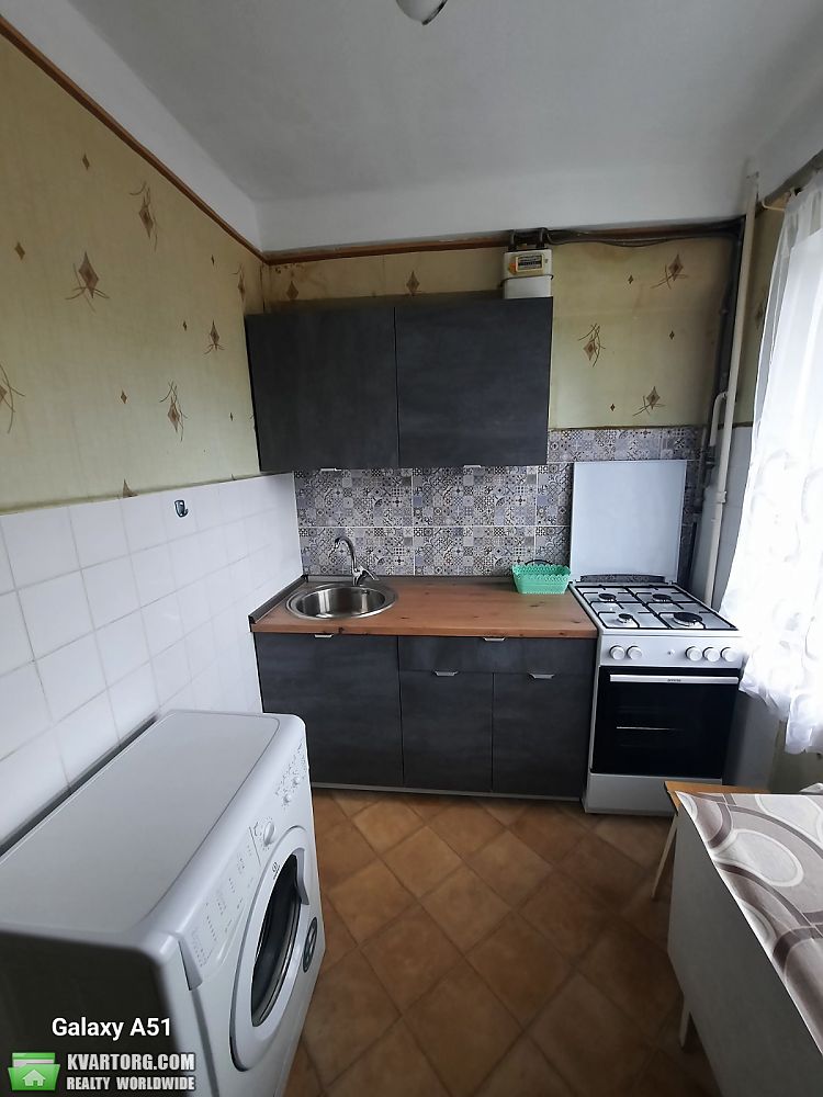 Rent out 1-room apartment. Киев, Мілютенко — photo 1