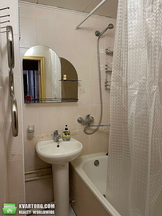 Rent out 2-room apartment. Киев,  Челябинская — photo 4