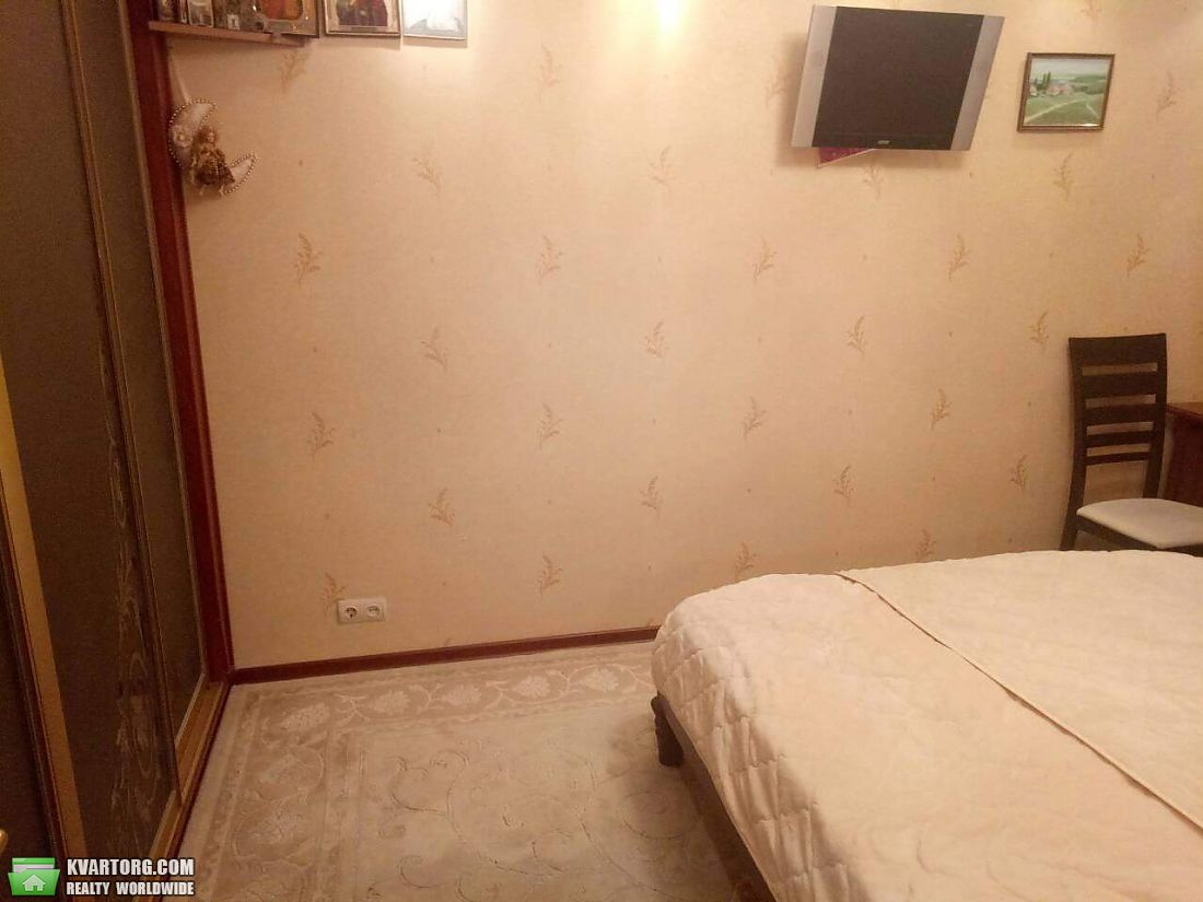Sell 2-room apartment. Киев, Леси Украинки бульв. — photo 3