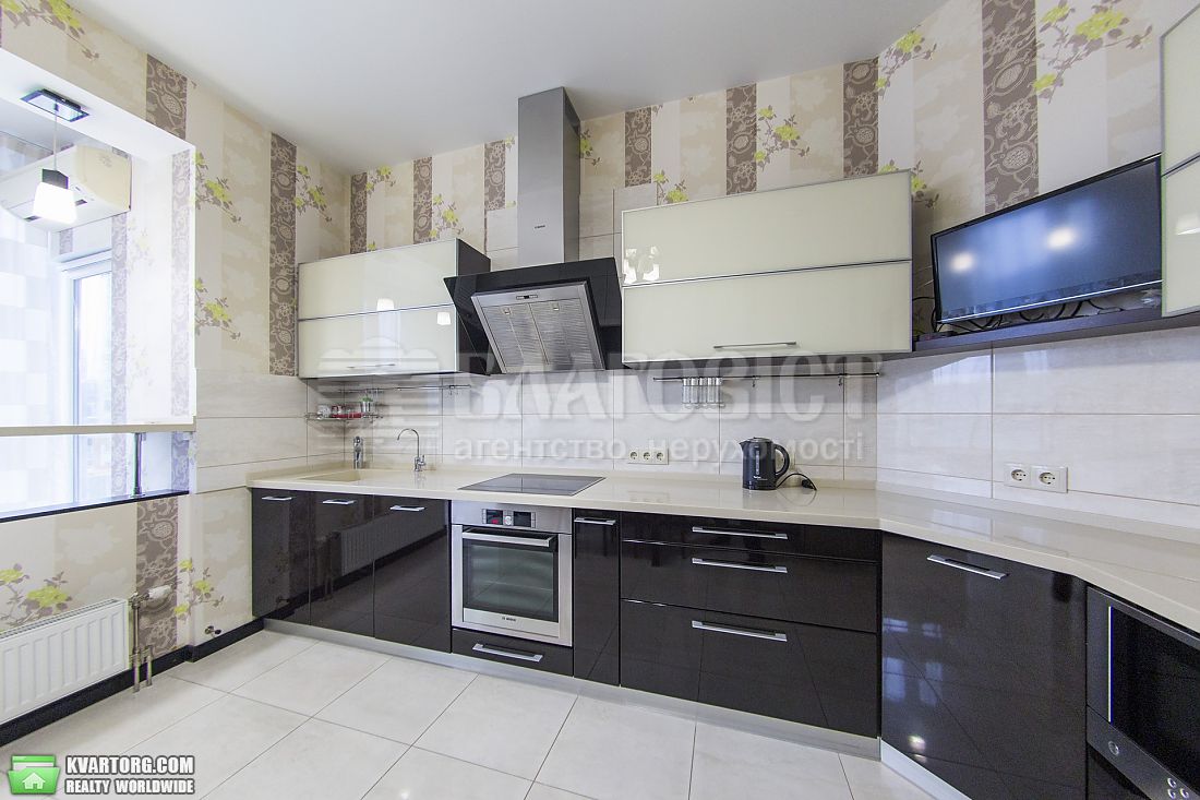 Rent out 3-room apartment. Киев,  Кудряшова — photo 8