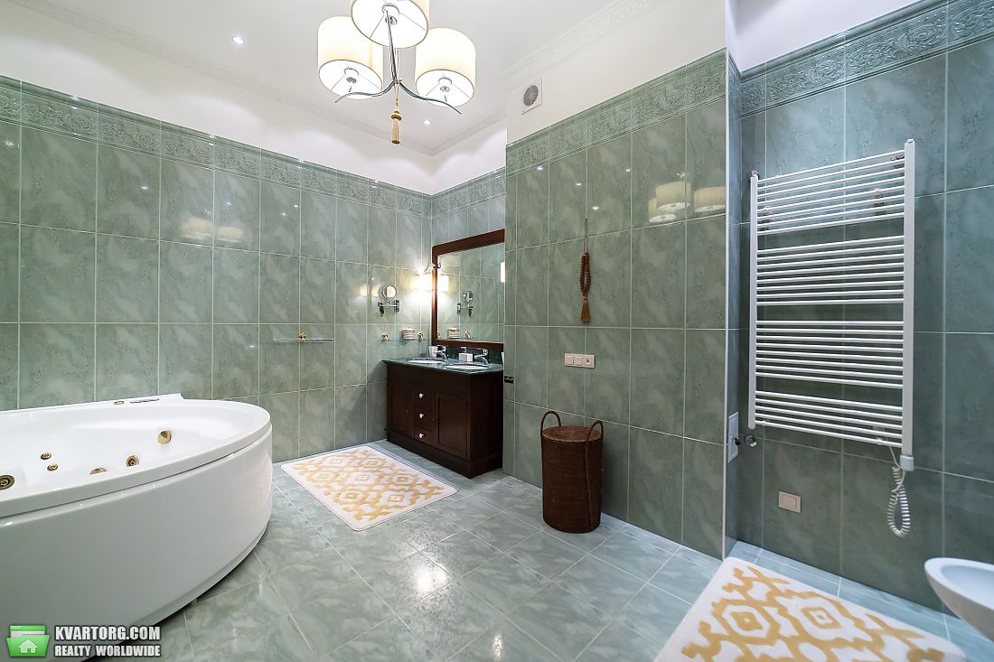 Sell 5-room apartment. Киев,  Большая Житомирская — photo 8