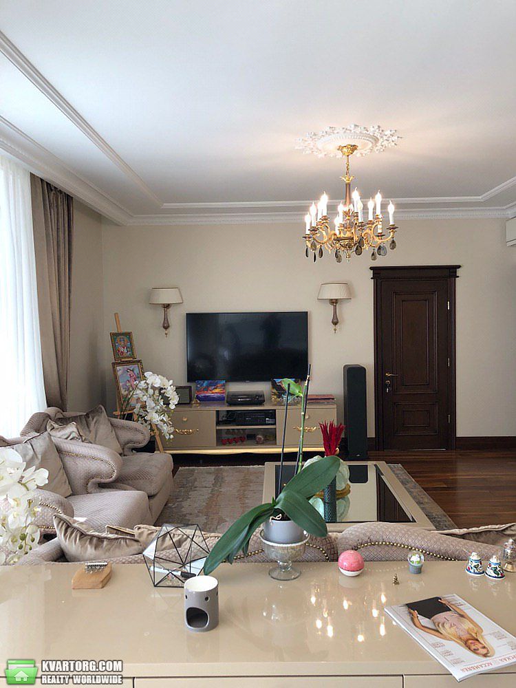 Rent out 3-room apartment. Киев, Драгомирова ул. — photo 2
