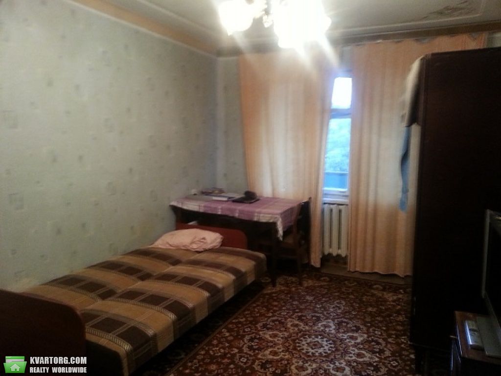 Sell 2-room apartment. Киев,  Дегтяревская — photo 1