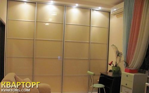 Sell 3-room apartment. Киев,  Урловская — photo 1