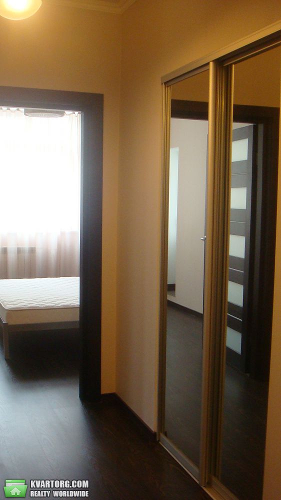 Rent out 2-room apartment. Киев,  Майорова — photo 8