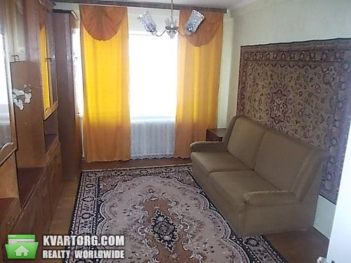 Rent out 3-room apartment. Киев,  Вышгородская — photo 2