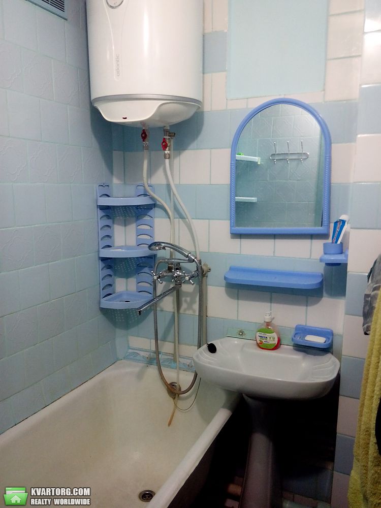 Rent out 2-room apartment. Киев,  Дарницкий бул — photo 10