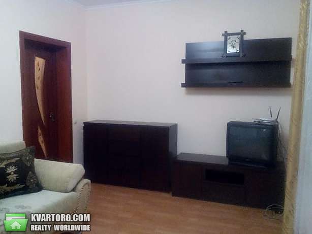 Rent out 1-room apartment. Киев,  Вышгородская — photo 3