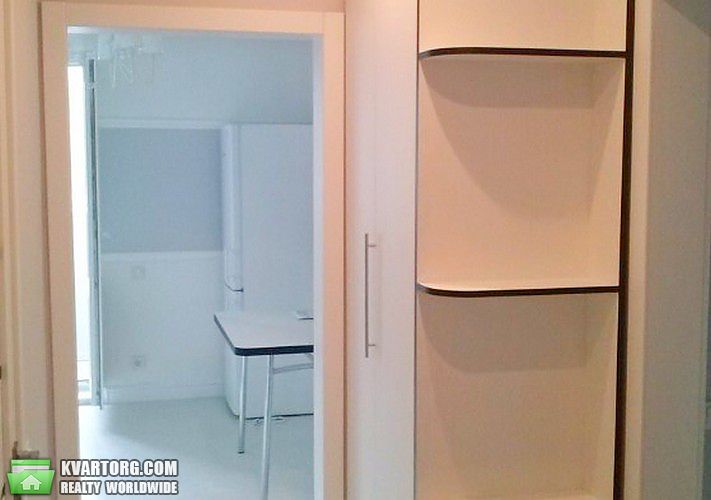 Rent out 1-room apartment. Киев,  Донца — photo 5