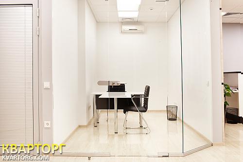 Rent out office. Киев, Старонаводницкая — photo 1