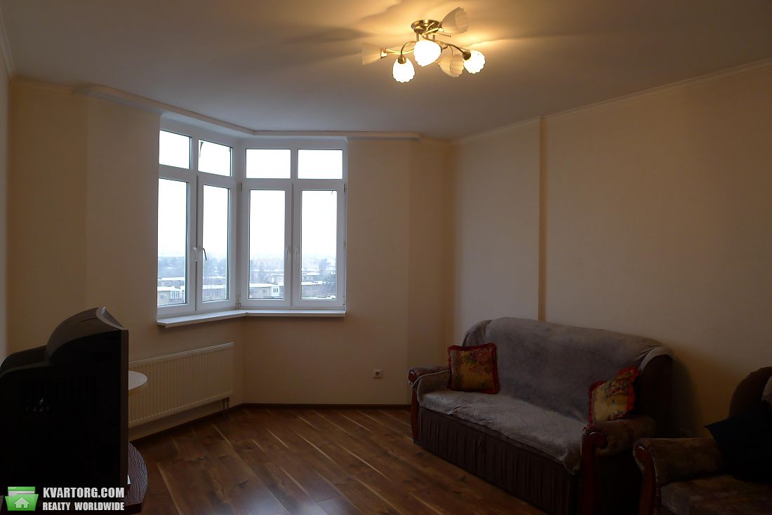 Rent out 2-room apartment. Киев, Воскресенская — photo 4